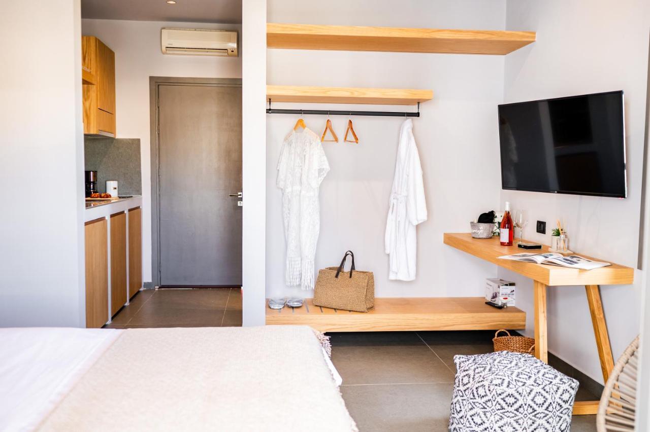 Andromeda Aparthotel Panormos  ภายนอก รูปภาพ